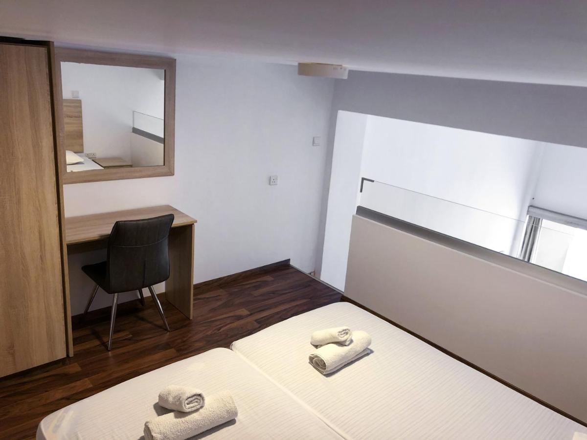 Cozy Loft Apartment Ajía Nápa Kültér fotó